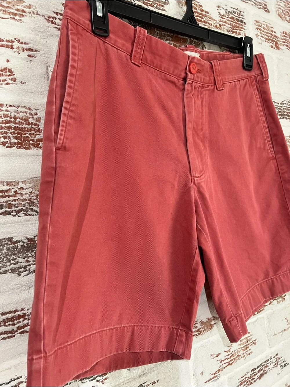 J.Crew Men's Shorts Size 33 Pink Faded Red Flat Front 100% Cotton Casual 9